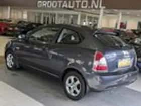 Hyundai Accent (2008) thumbnail 3