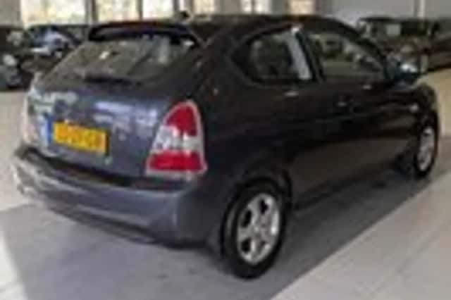 Hyundai Accent (2008) thumbnail 4
