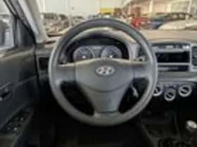 Hyundai Accent (2008) thumbnail 9