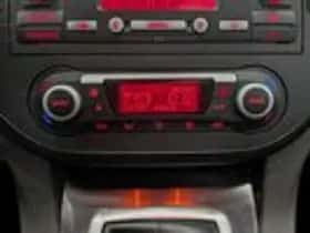 Ford C-Max (2008) thumbnail 13