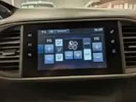 Peugeot 308 (2014) thumbnail 12