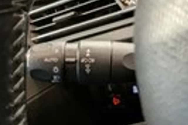 Peugeot 308 (2014) thumbnail 18