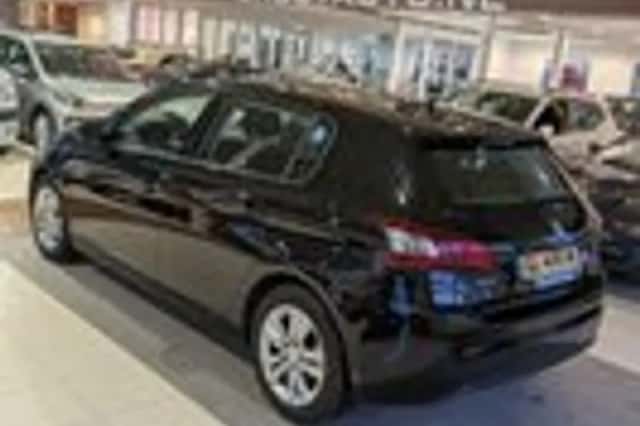 Peugeot 308 (2014) thumbnail 3