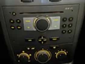 Opel Astra (2005) thumbnail 15