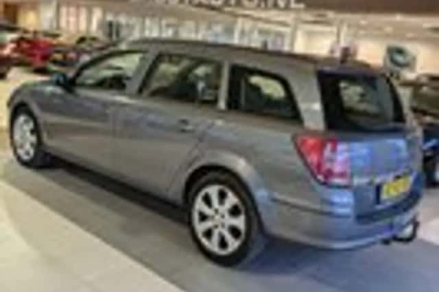 Opel Astra (2005) thumbnail 3