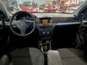 Opel Astra (2005) thumbnail 8