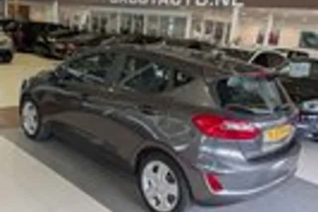 Ford Fiesta (2018) thumbnail 3