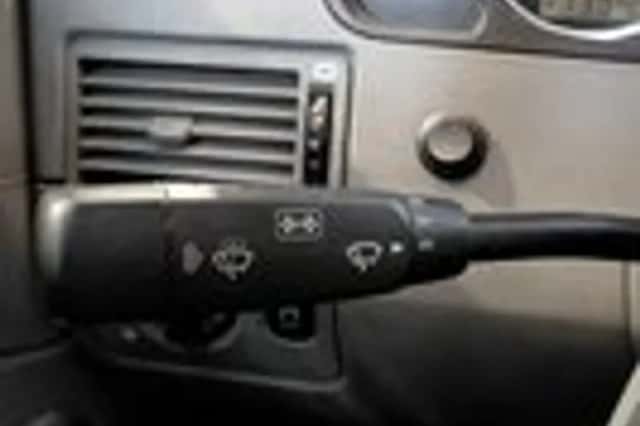 Chrysler Crossfire (2006) thumbnail 11