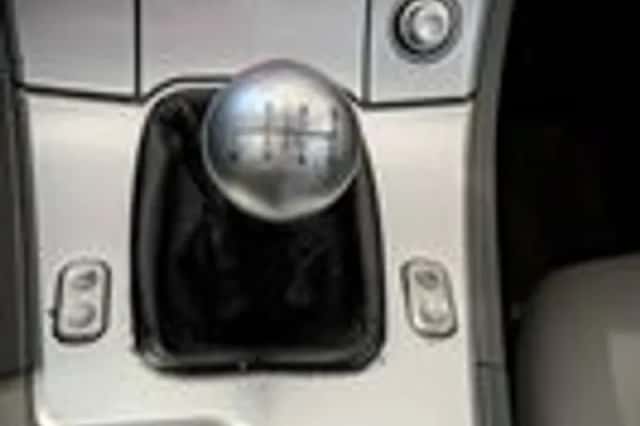 Chrysler Crossfire (2006) thumbnail 12