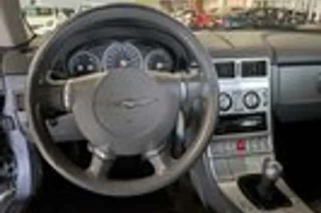 Chrysler Crossfire (2006) thumbnail 8