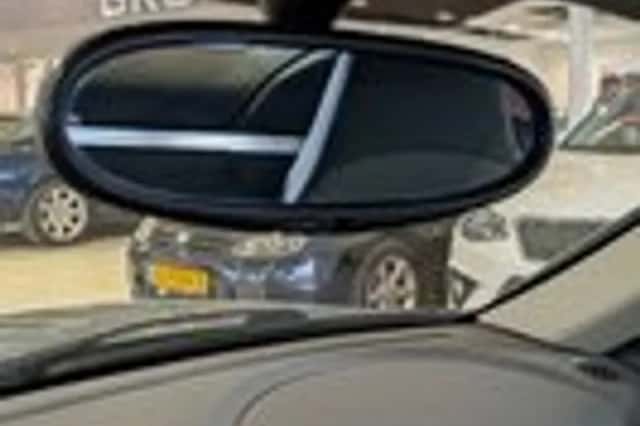 Chrysler Crossfire (2006) thumbnail 9