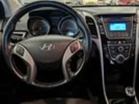 Hyundai i30 (2014) thumbnail 9