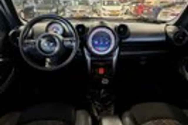 MINI Paceman (2013) thumbnail 10