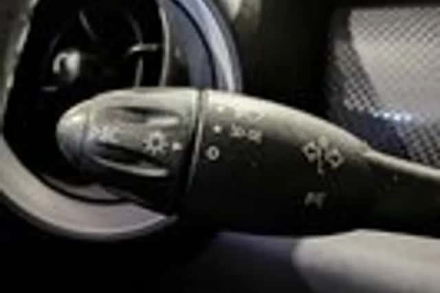 MINI Mini (2011) thumbnail 14