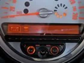 MINI Mini (2011) thumbnail 21