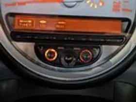 MINI Mini (2011) thumbnail 23