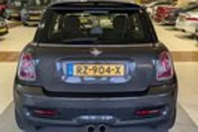 MINI Mini (2011) thumbnail 7
