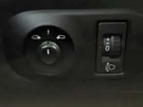 Citroën C4 Cactus (2015) thumbnail 18