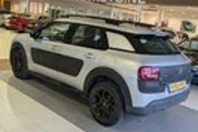 Citroën C4 Cactus (2015) thumbnail 3
