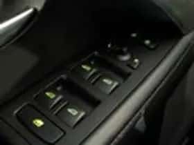 Volvo S80 (2010) thumbnail 16