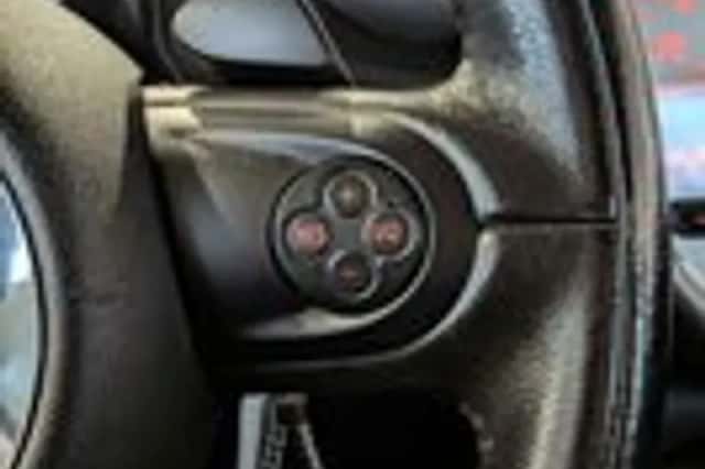 MINI Countryman (2010) thumbnail 11
