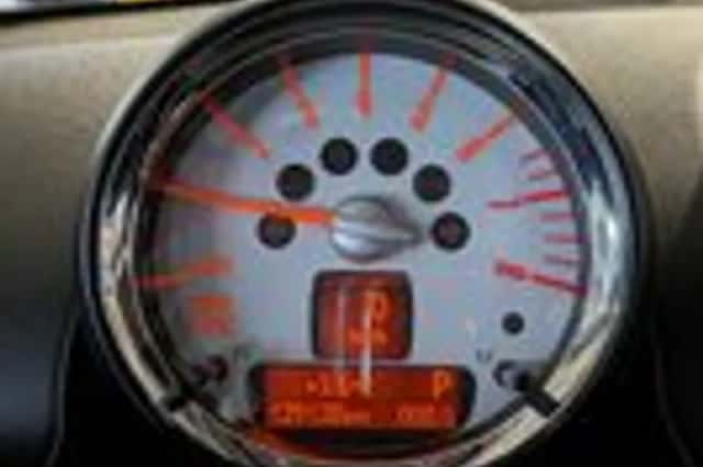 MINI Countryman (2010) thumbnail 19