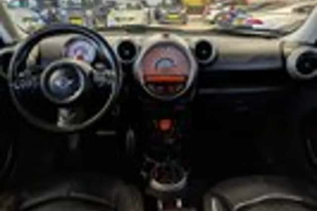 MINI Countryman (2010) thumbnail 8