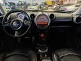 MINI Countryman (2010) thumbnail 8