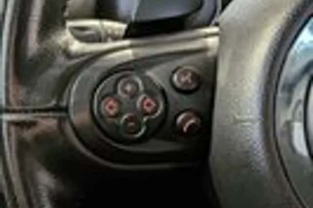 MINI Countryman (2010) thumbnail 10