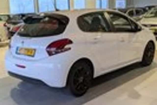 Peugeot 208 (2018) thumbnail 4