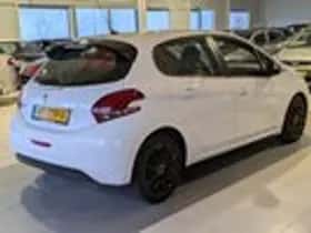 Peugeot 208 (2018) thumbnail 4