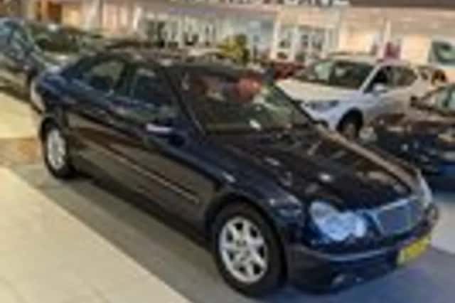 Mercedes-Benz C-Klasse (2001) thumbnail 1