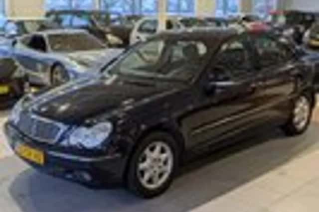 Mercedes-Benz C-Klasse (2001) thumbnail 2
