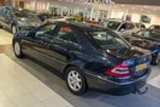 Mercedes-Benz C-Klasse (2001) thumbnail 3