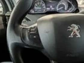 Peugeot 208 (2013) thumbnail 13