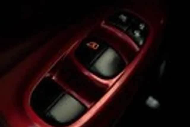 Nissan Juke (2011) thumbnail 16