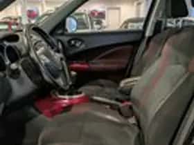 Nissan Juke (2011) thumbnail 6