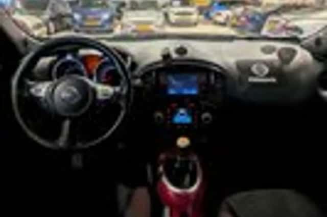 Nissan Juke (2011) thumbnail 9