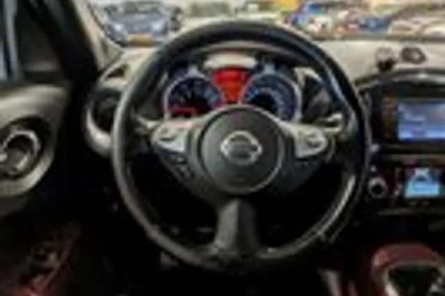 Nissan Juke (2011) thumbnail 10