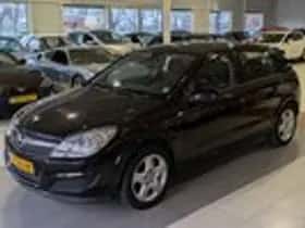 Opel Astra (2008) thumbnail 2