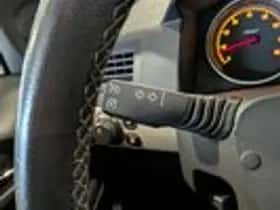 Opel Astra (2008) thumbnail 11
