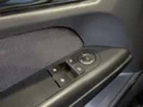 Opel Astra (2008) thumbnail 10