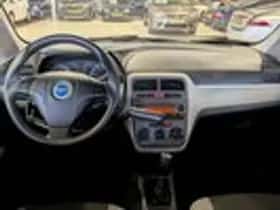 Fiat Grande Punto (2007) thumbnail 8