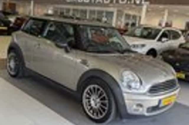 MINI Mini (2010) thumbnail 1