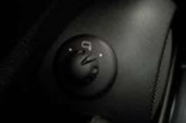 MINI Mini (2010) thumbnail 15