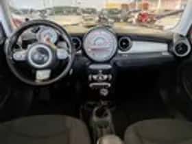 MINI Mini (2010) thumbnail 10