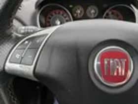 Fiat Punto (2010) thumbnail 12
