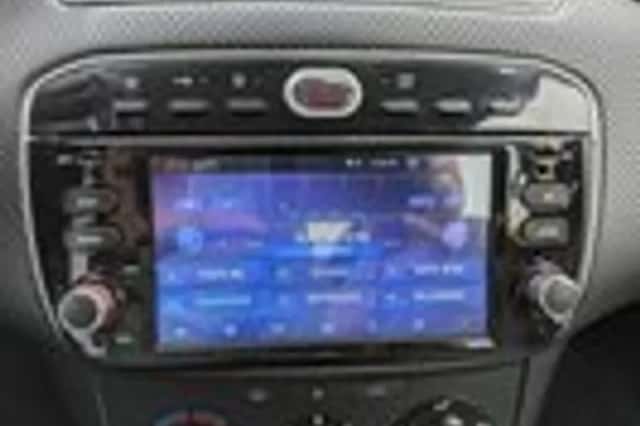 Fiat Punto (2010) thumbnail 14
