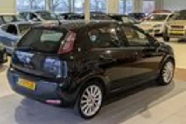 Fiat Punto (2010) thumbnail 4