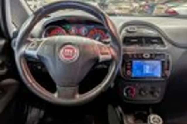 Fiat Punto (2010) thumbnail 9
